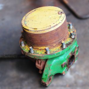 Cubo dianteiro 6145J -7515