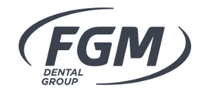 FACETAS CERÂMICAS E LENTES DE CONTATO - APOIO: FGM DENTAL GROUP
