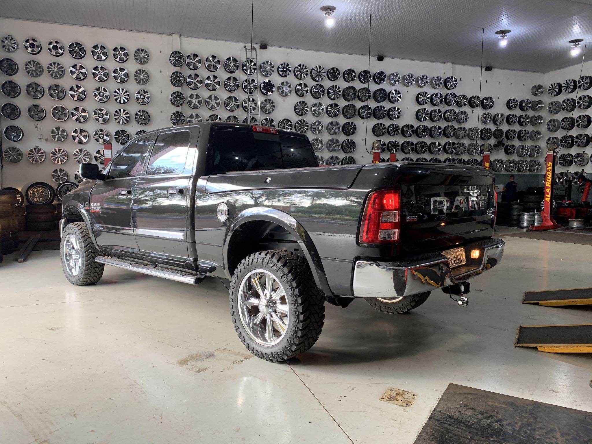 DODGE RAM 