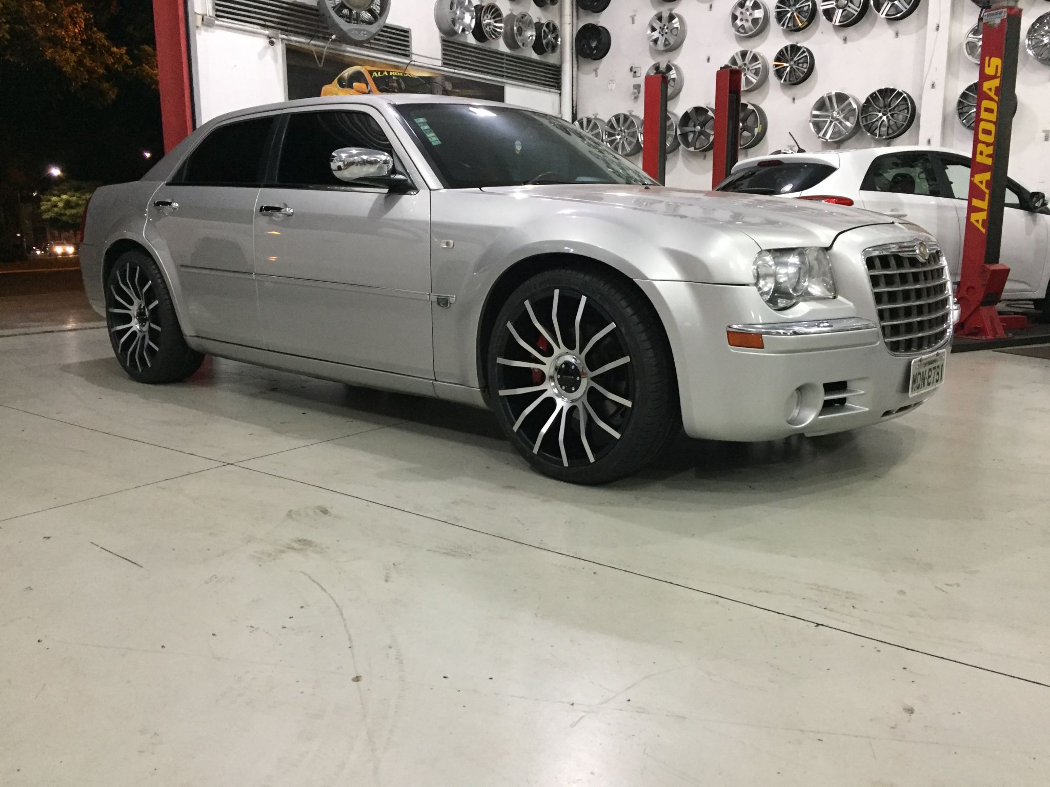 CHRYSLER 300 C 