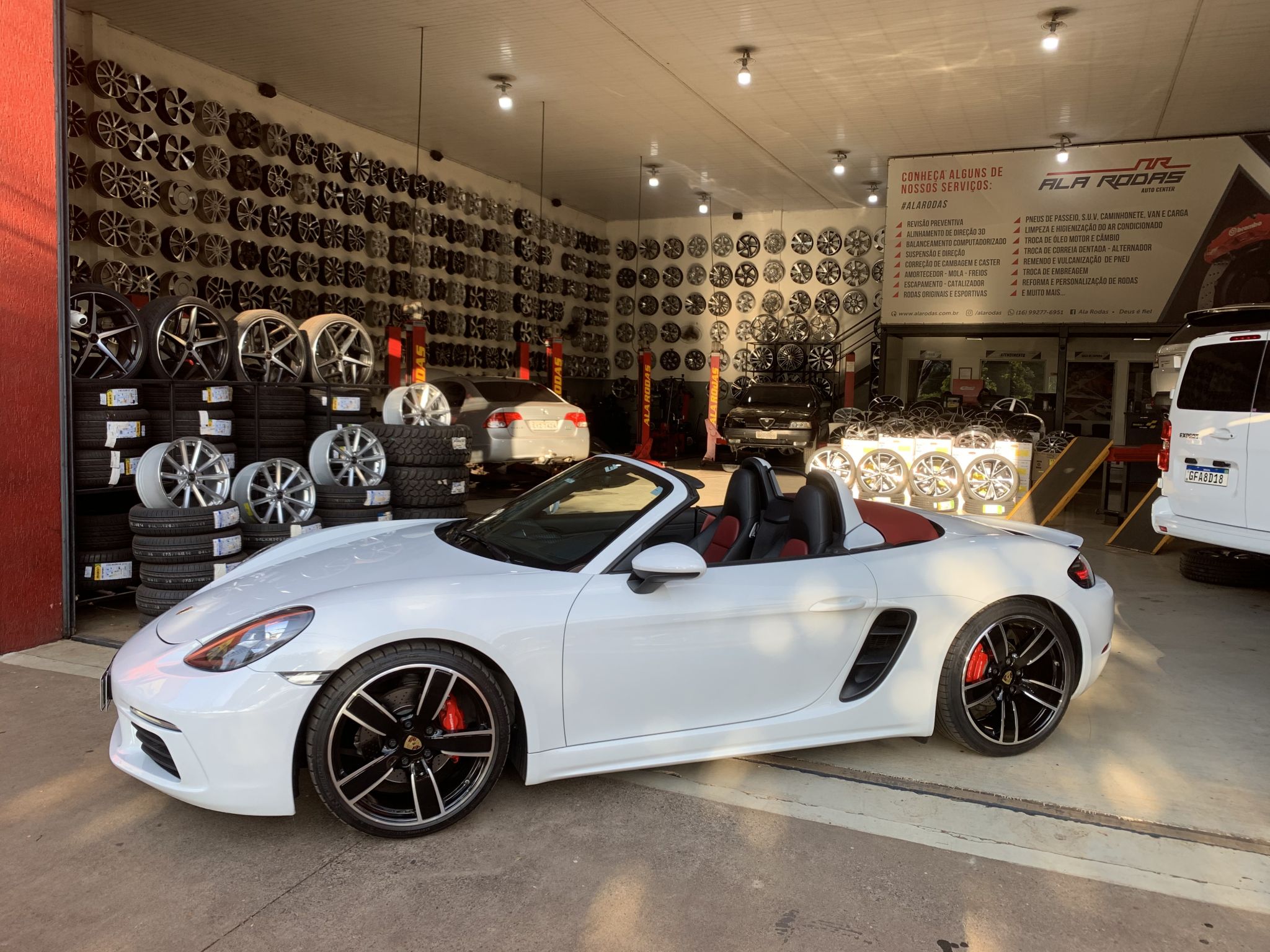 Porsche 718 Boxster 