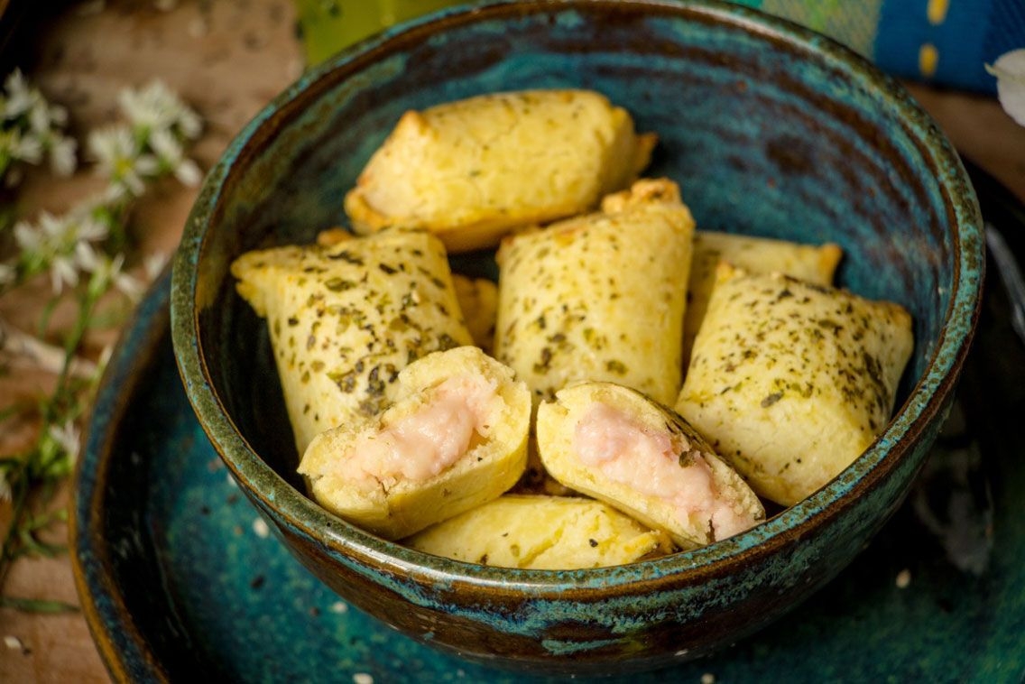 Mini Pastel de Blanquet de Peru e Mussarela C/ 12un