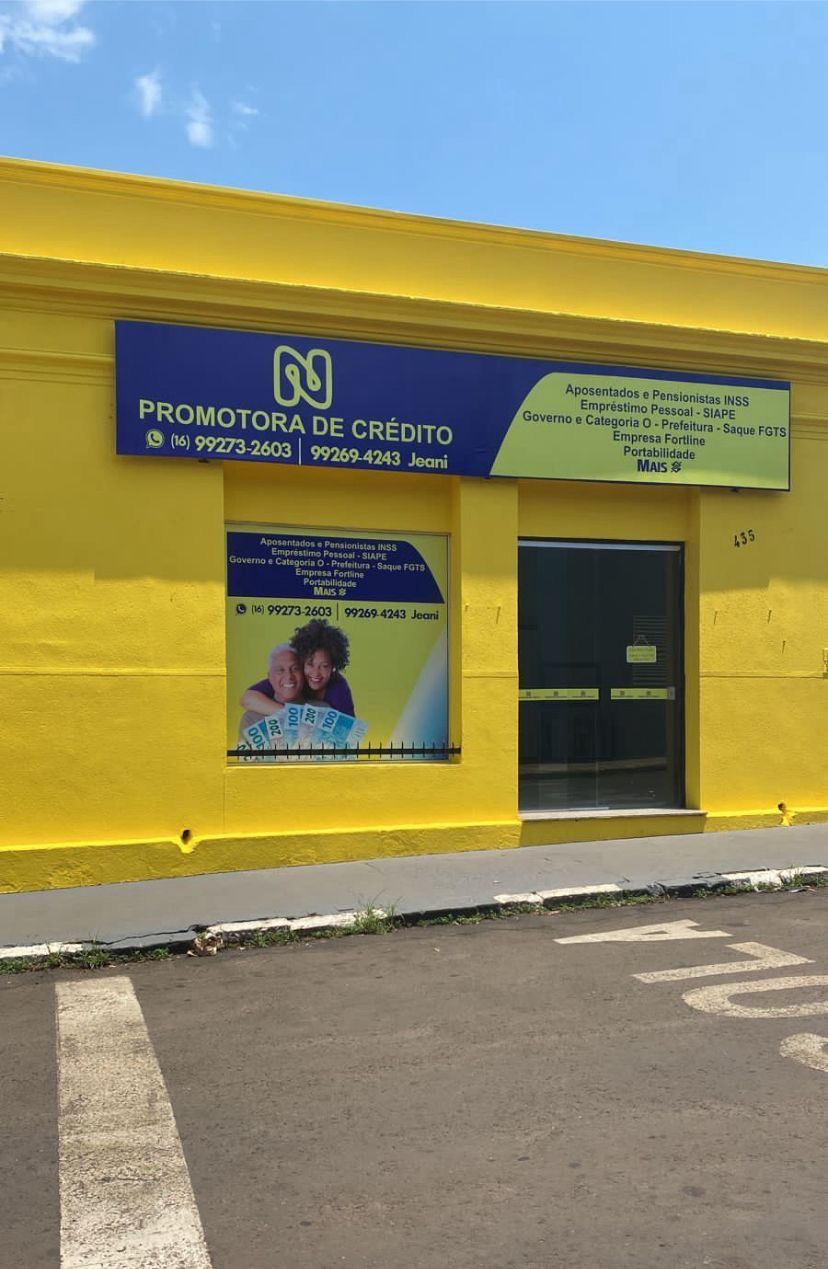 Fachada em Lona