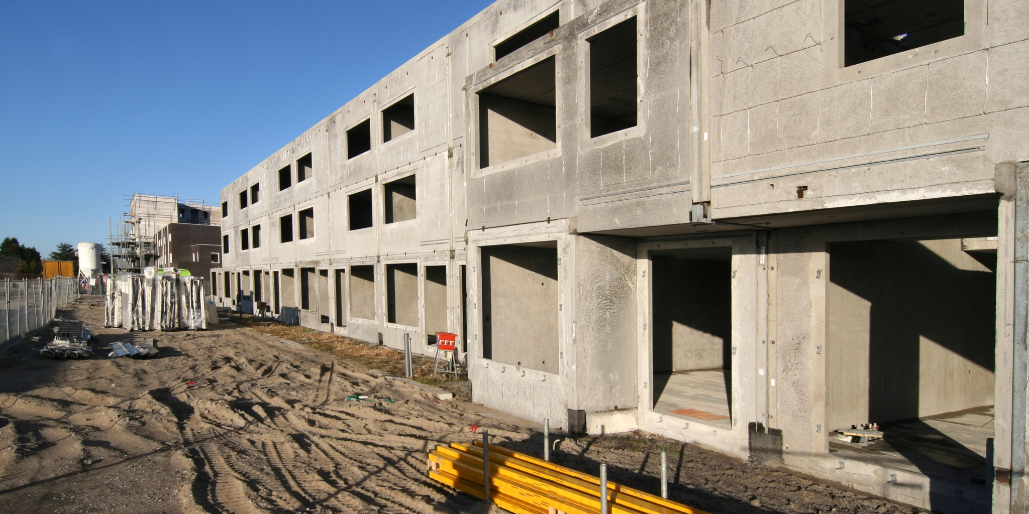 Post: Quais são algumas aplicações do PVC na construção civil?