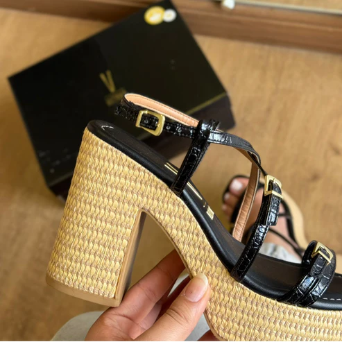 Tamanco Vizzano Salto Bloco 6541.111 - Preto