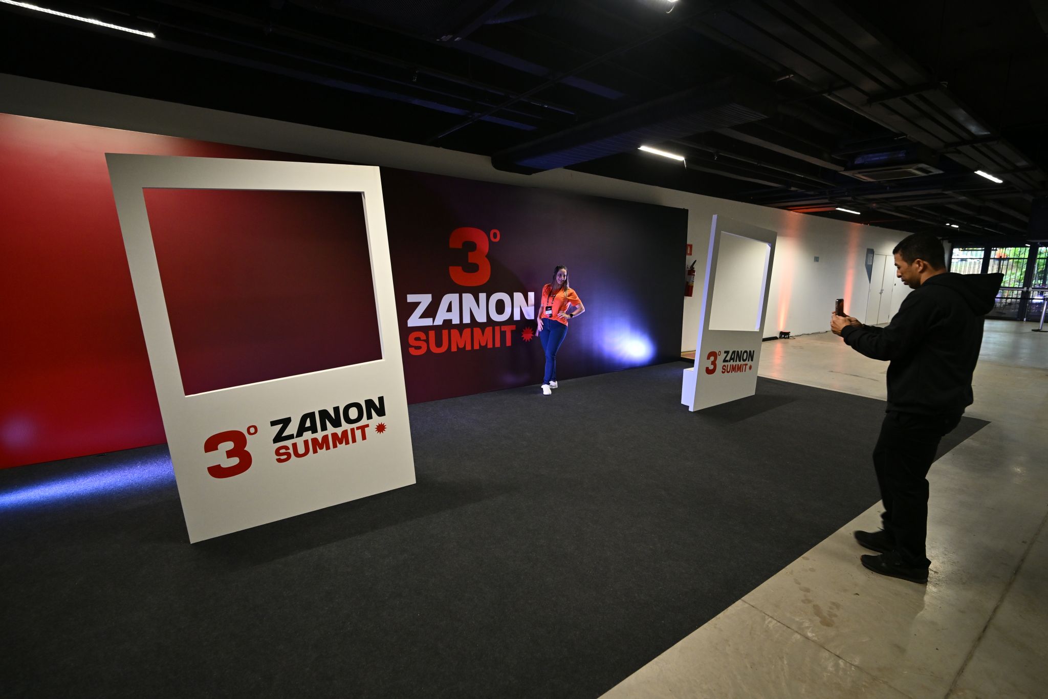 Cenografia para Lan�amento de Produto: Como Criar um Evento que o Mercado N�o Esquece