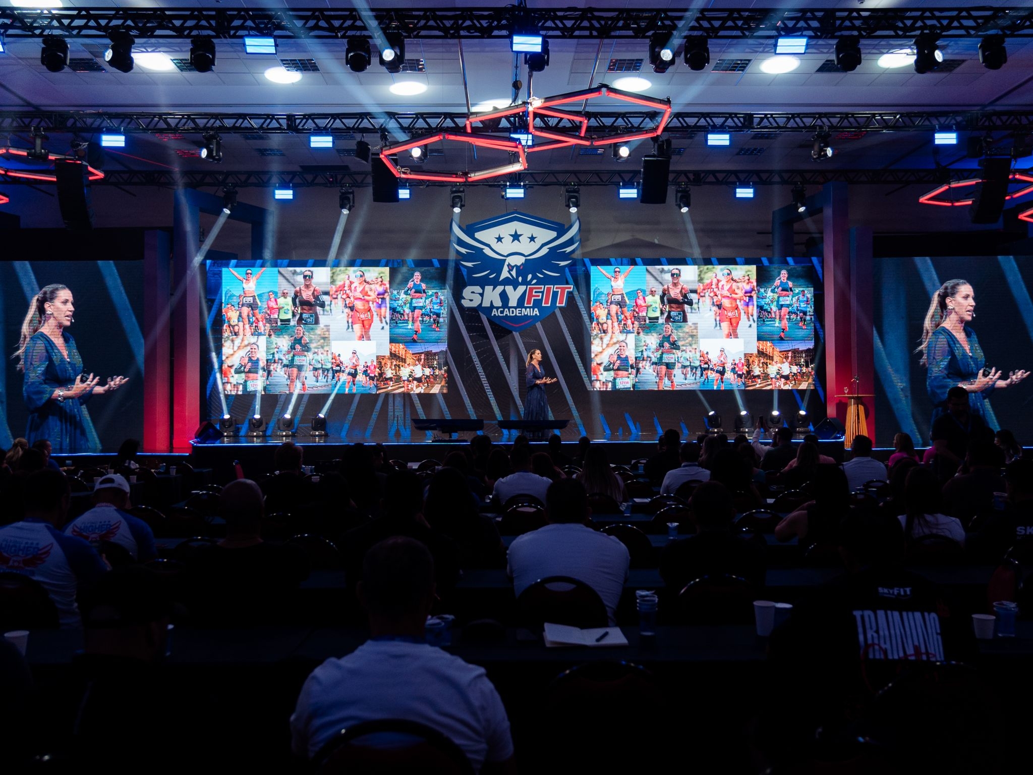 Line array ou som convencional: qual escolher na conven��o?